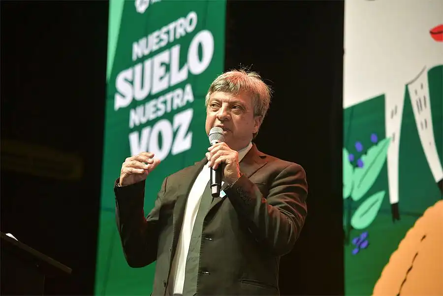 Con la voz del suelo como protagonista, Aapresid inauguró en Rosario su 34.º Congreso