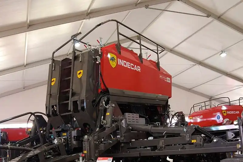 Indecar llegará a Expotan 2026 con la Neo Plant Precision 808 y tractores de hasta 200 hp